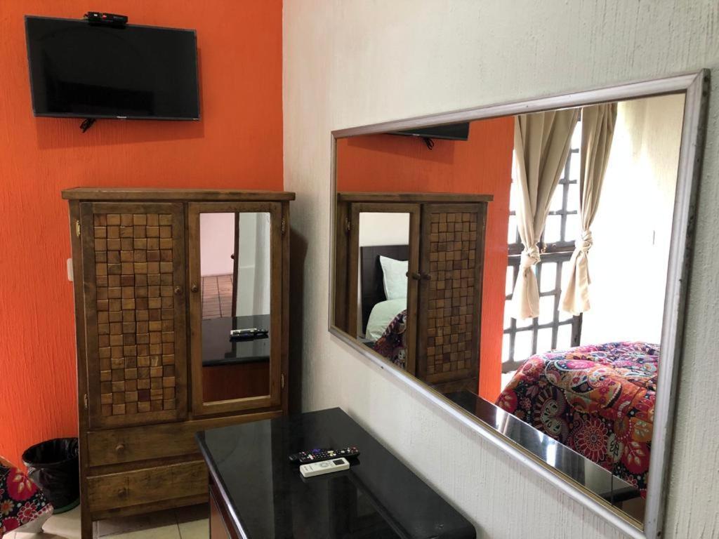 Hostal De Los Reyes Hotel Guadalajara Kültér fotó